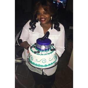 Meet your Posher, April